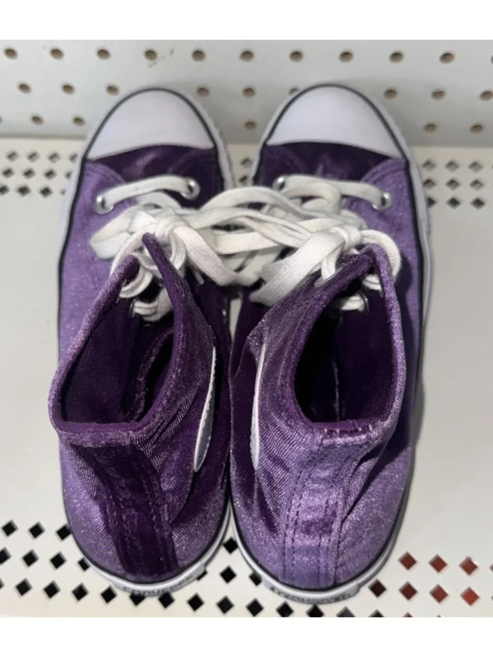 Converse Chuck Taylor All Star Velvet Hi Womens Athletic Shoes Size 7.5 Purple